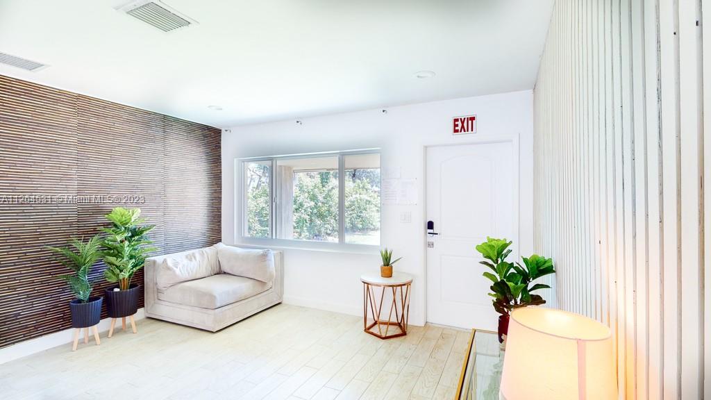 1415  Grant St  For Sale A11264531, FL