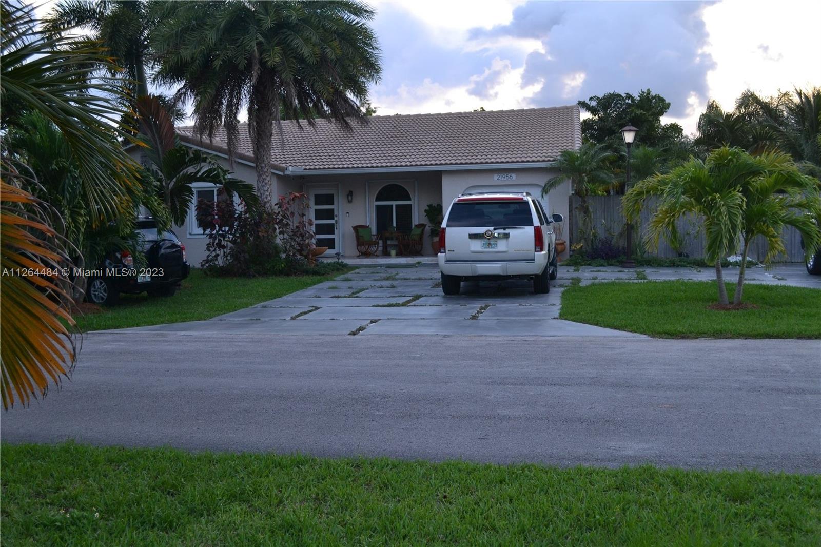 Front view of the house.