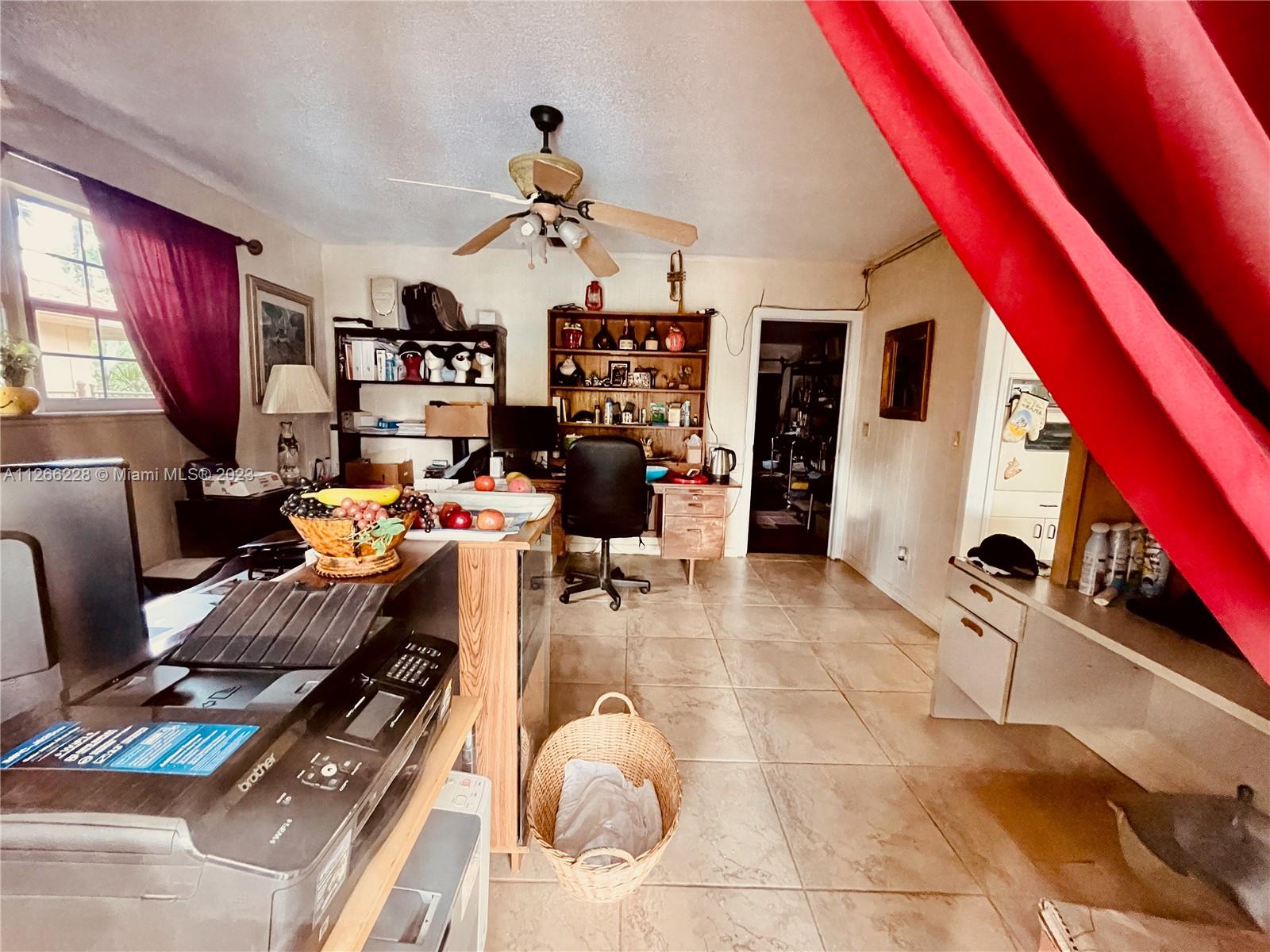 Listing Photo 10