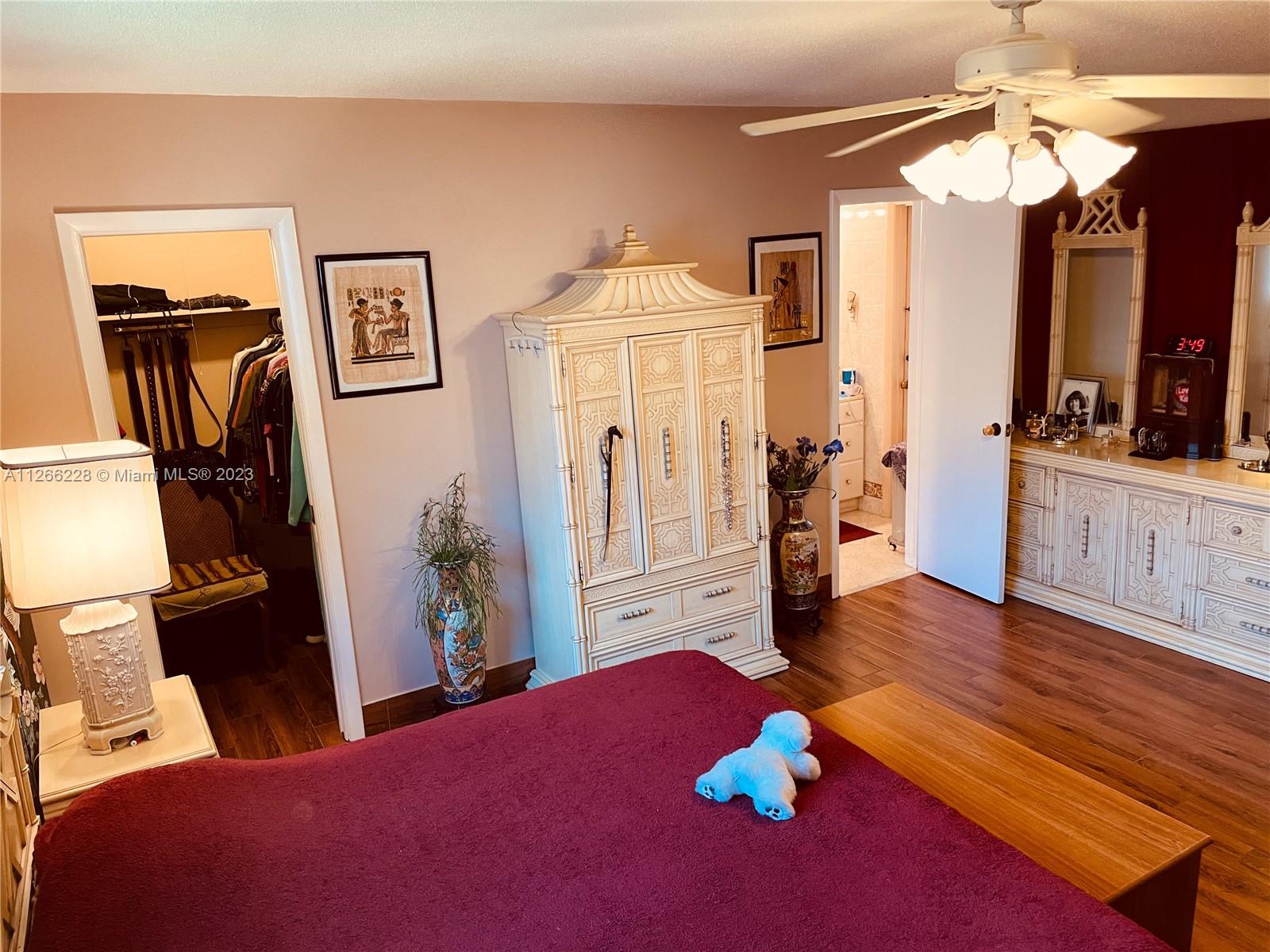 Listing Photo 16