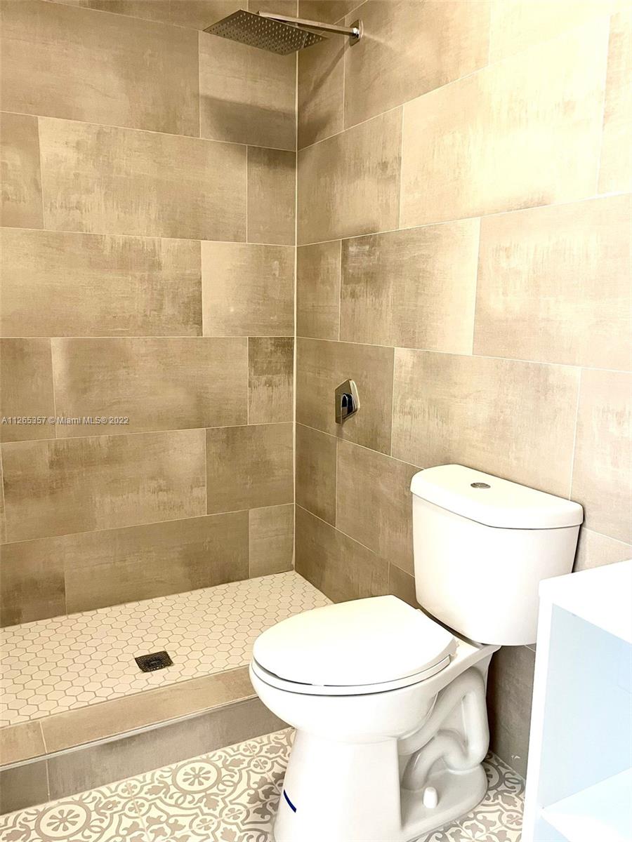 Listing Photo 14