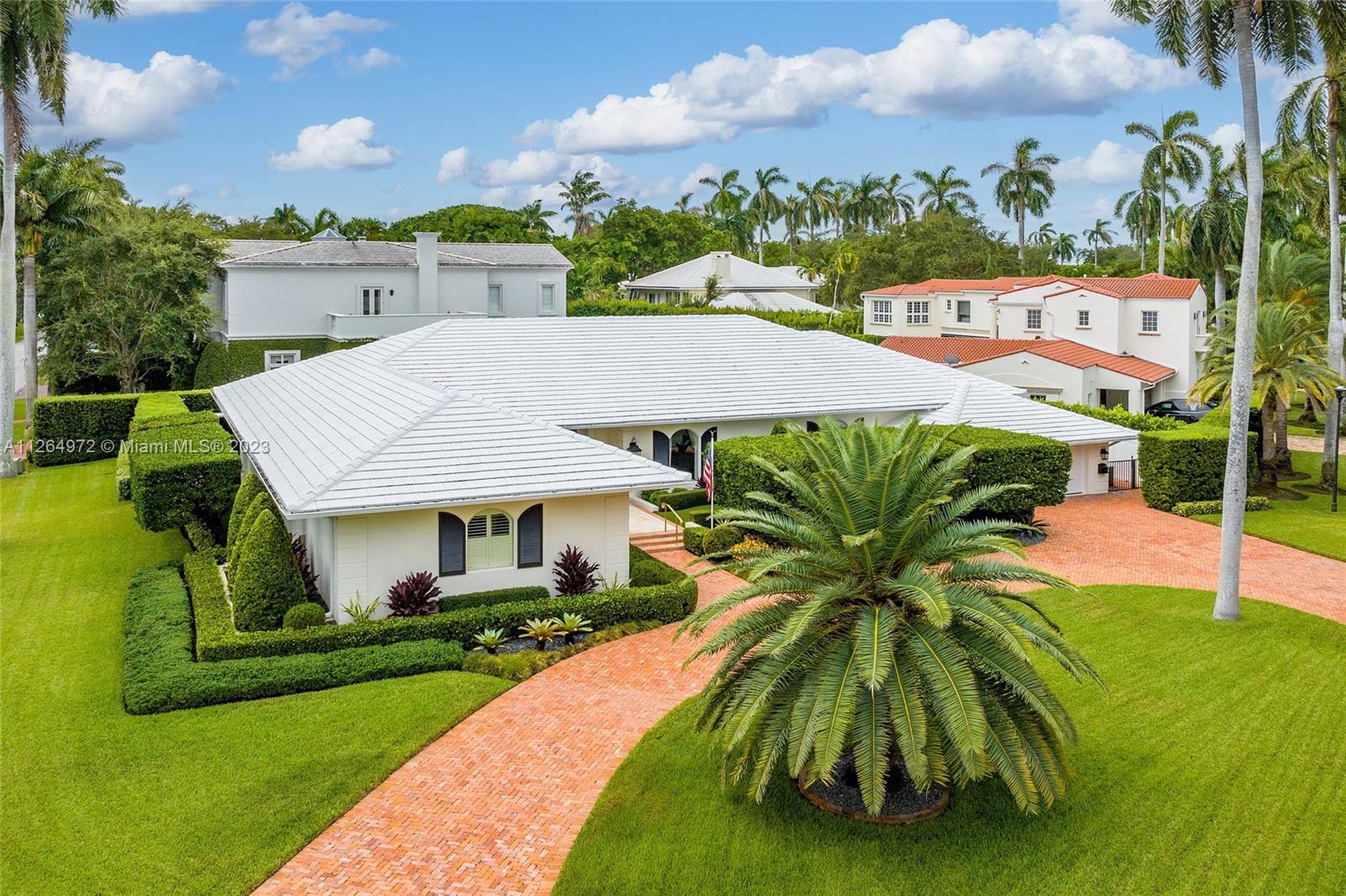 55  LA GORCE CIR  For Sale A11264972, FL
