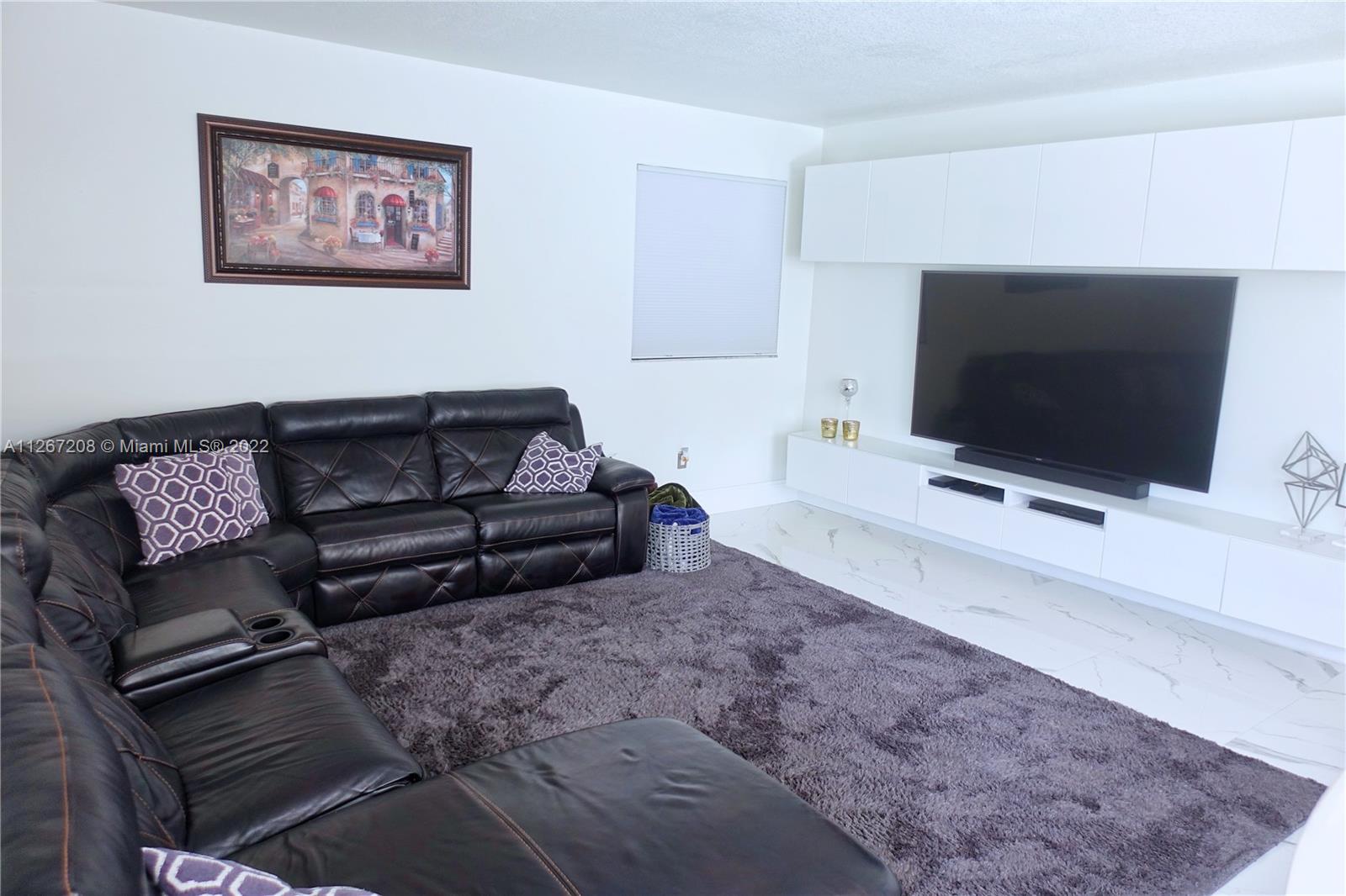 Listing Photo 14