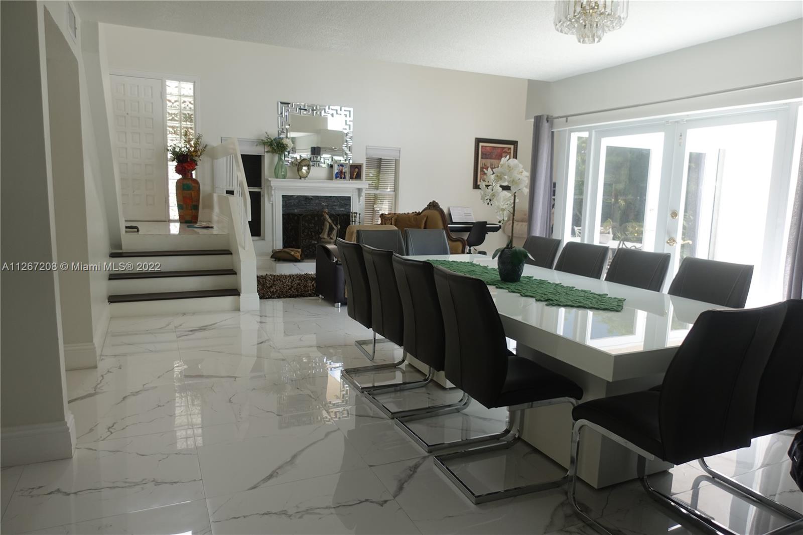 Listing Photo 8