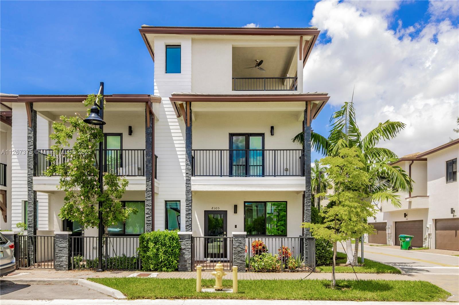 8305 NW 49th St #n/a For Sale A11267375, FL