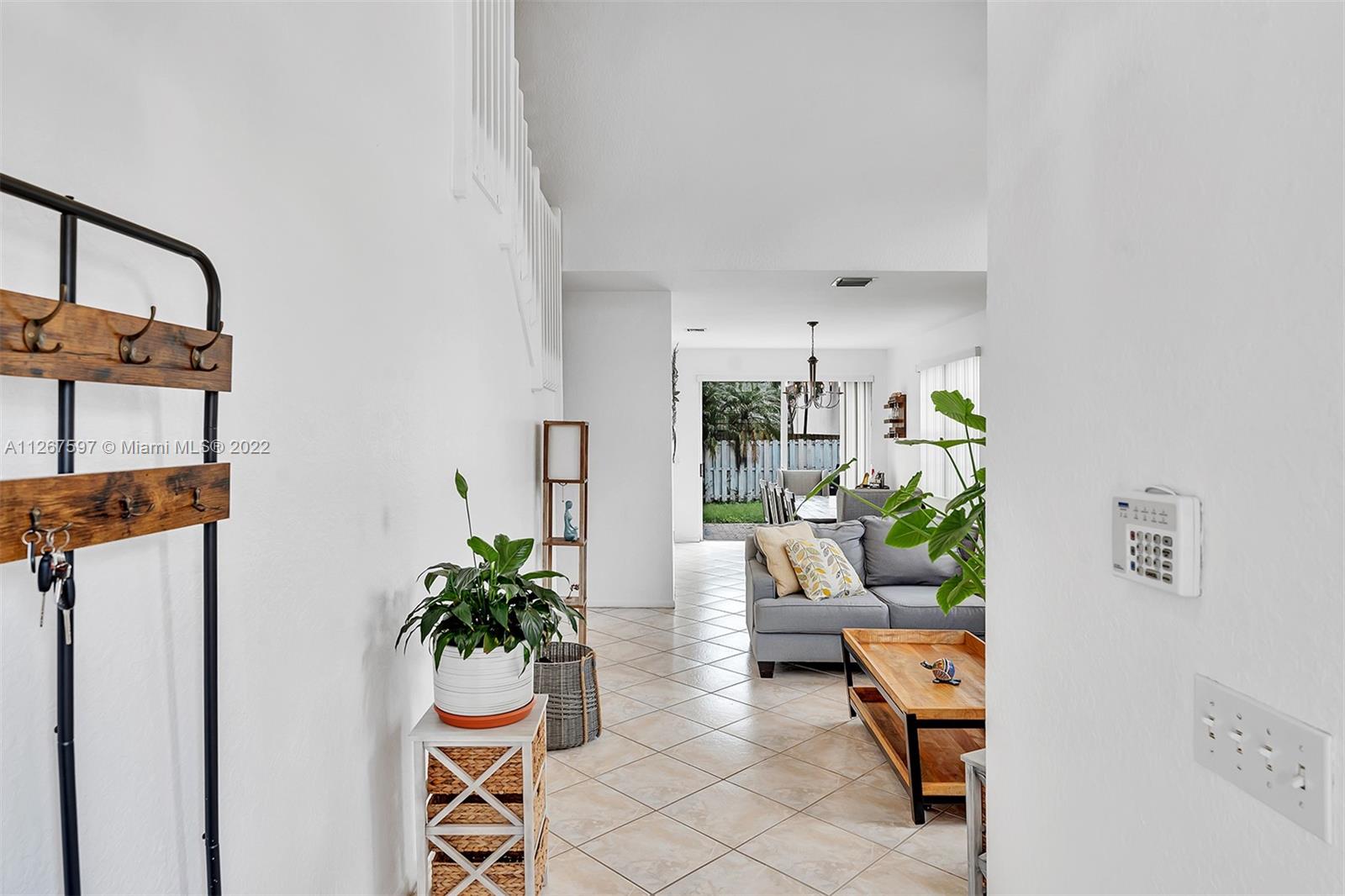 Listing Photo 6