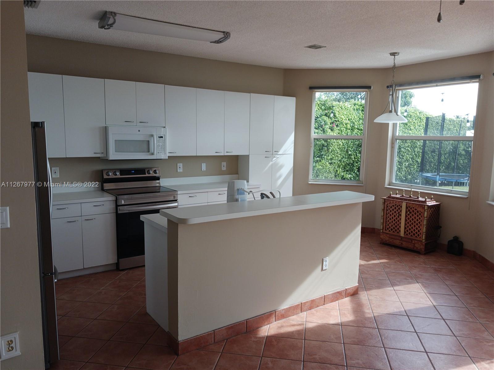 Listing Photo 16