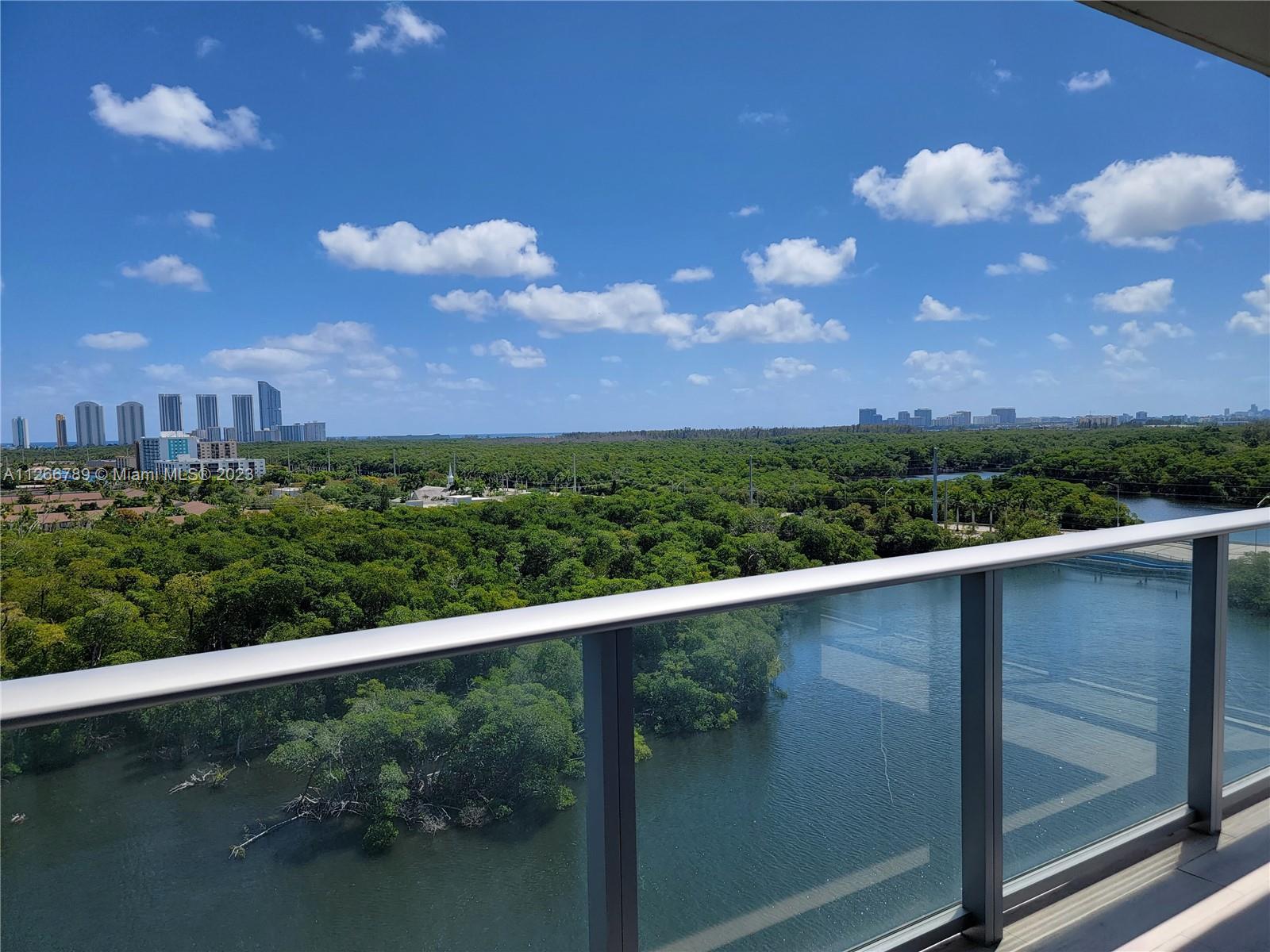 16385 Biscayne Blvd 1121, North Miami Beach, FL 33160