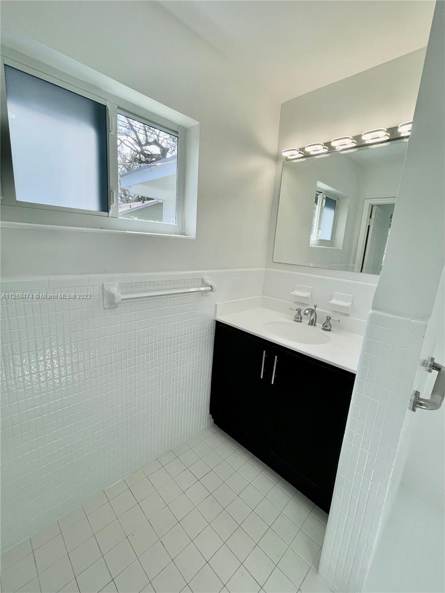 Ensuite bathroom