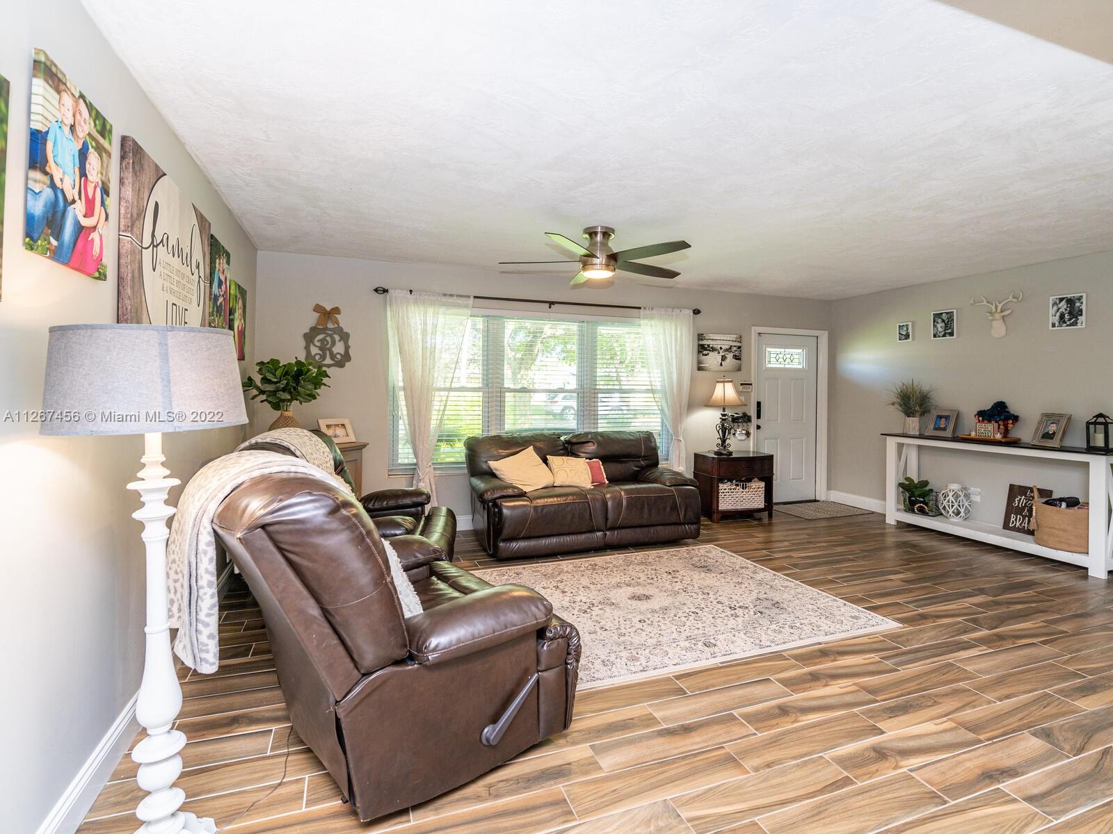 Listing Photo 17