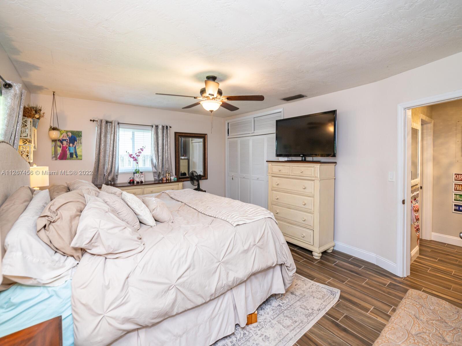 Listing Photo 33