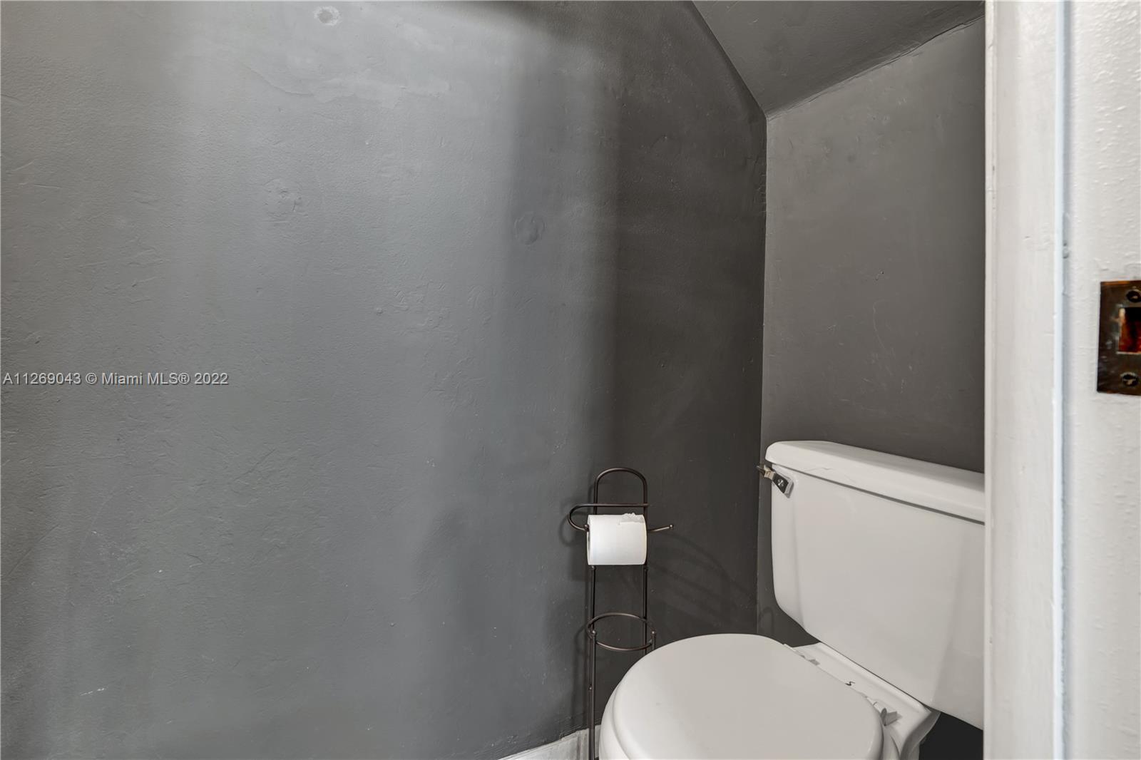 Listing Photo 14