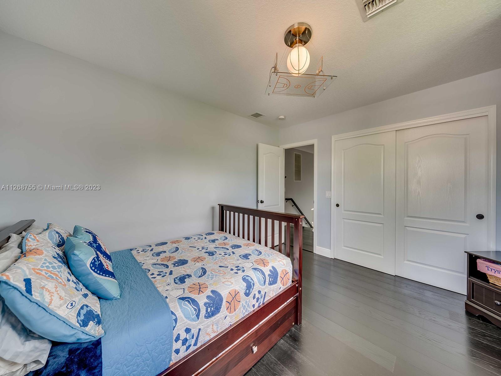Listing Photo 19