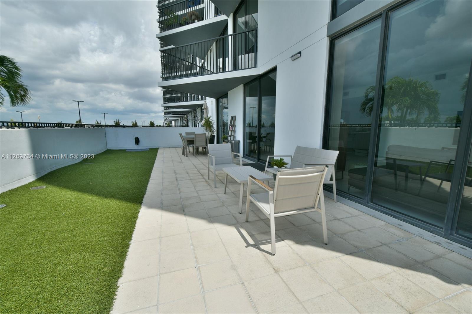 Living/ Dining area