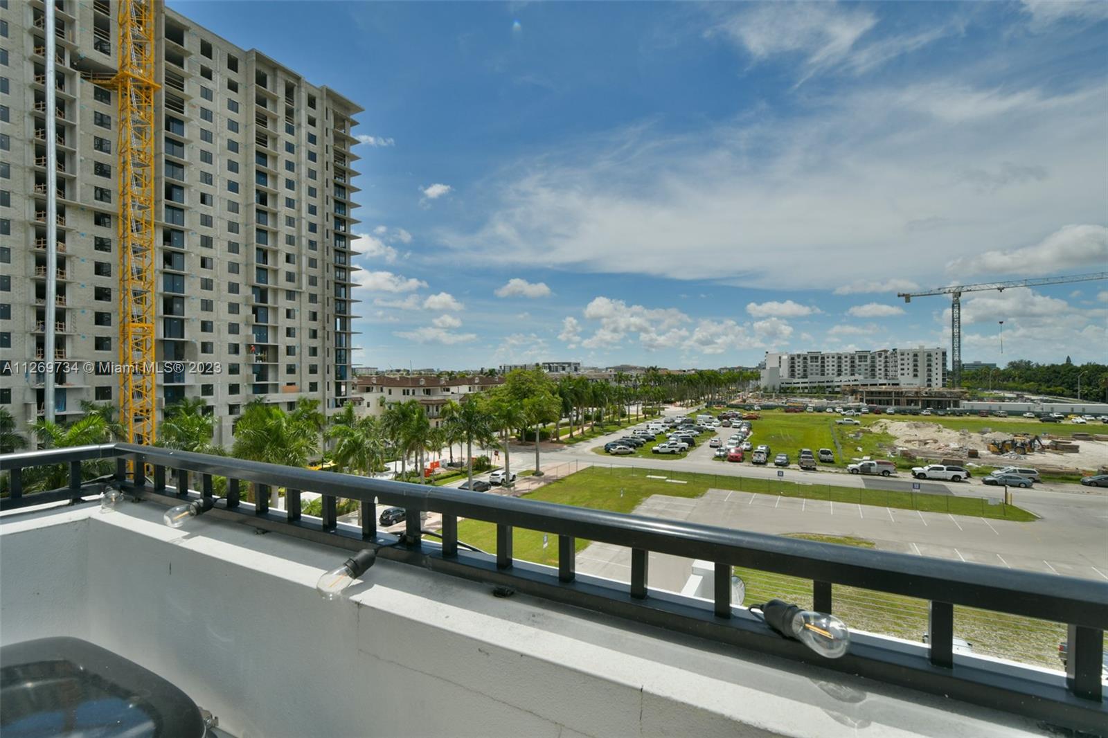 Main bedroom /Terrace view