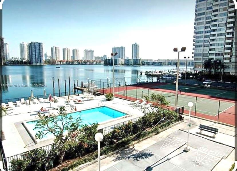 2750 NE 183rd St 2104, Aventura, FL 33160