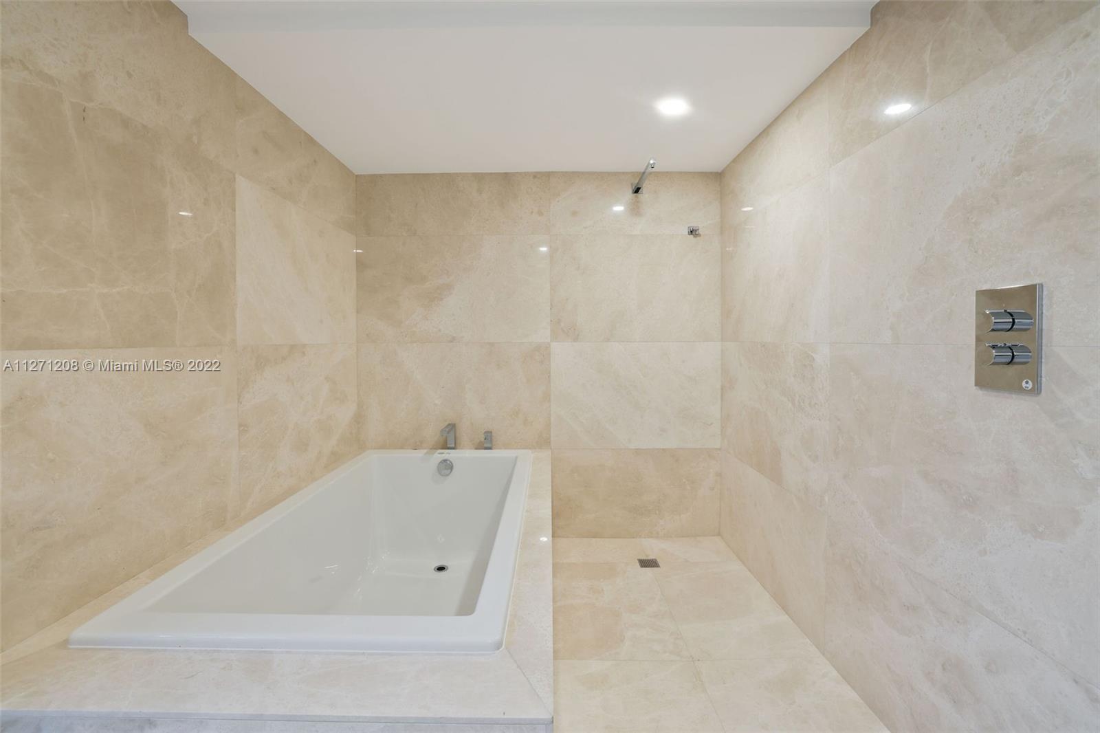 1504 Bay Rd N-0316