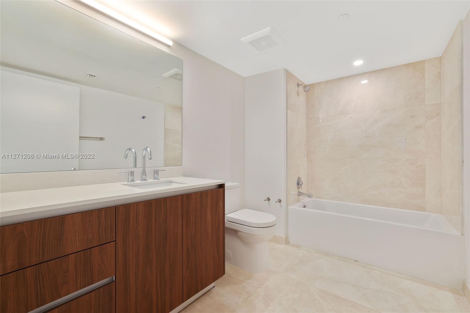 1504 Bay Rd N-0316