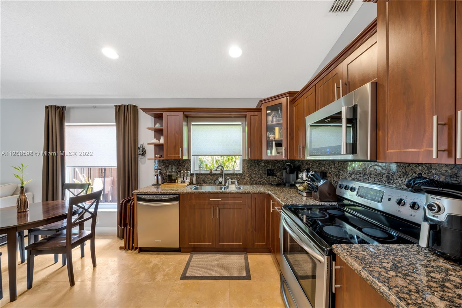 Listing Photo 17
