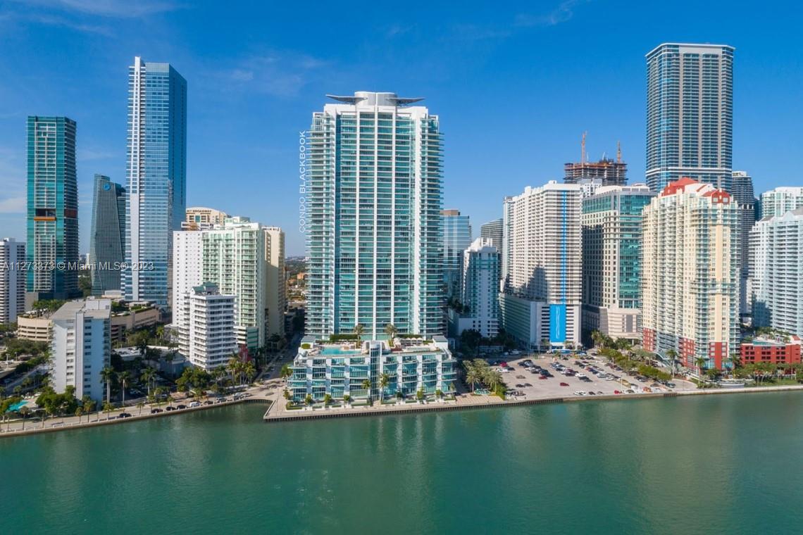 Absolutely stunning view of Bay from huge balcony of this spacious 1 bedroom 1.5 bath apartment located on the 9th floor of simply the best building in Brickell. Fully designed furnished. Free quest parking. The unit is available :
after June 01, 20 2023 for an annual rent or 6 Months min. Short term  commission is 5% to the rental agent.