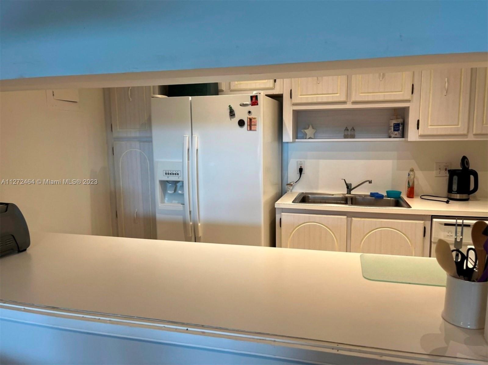 Listing Photo 12