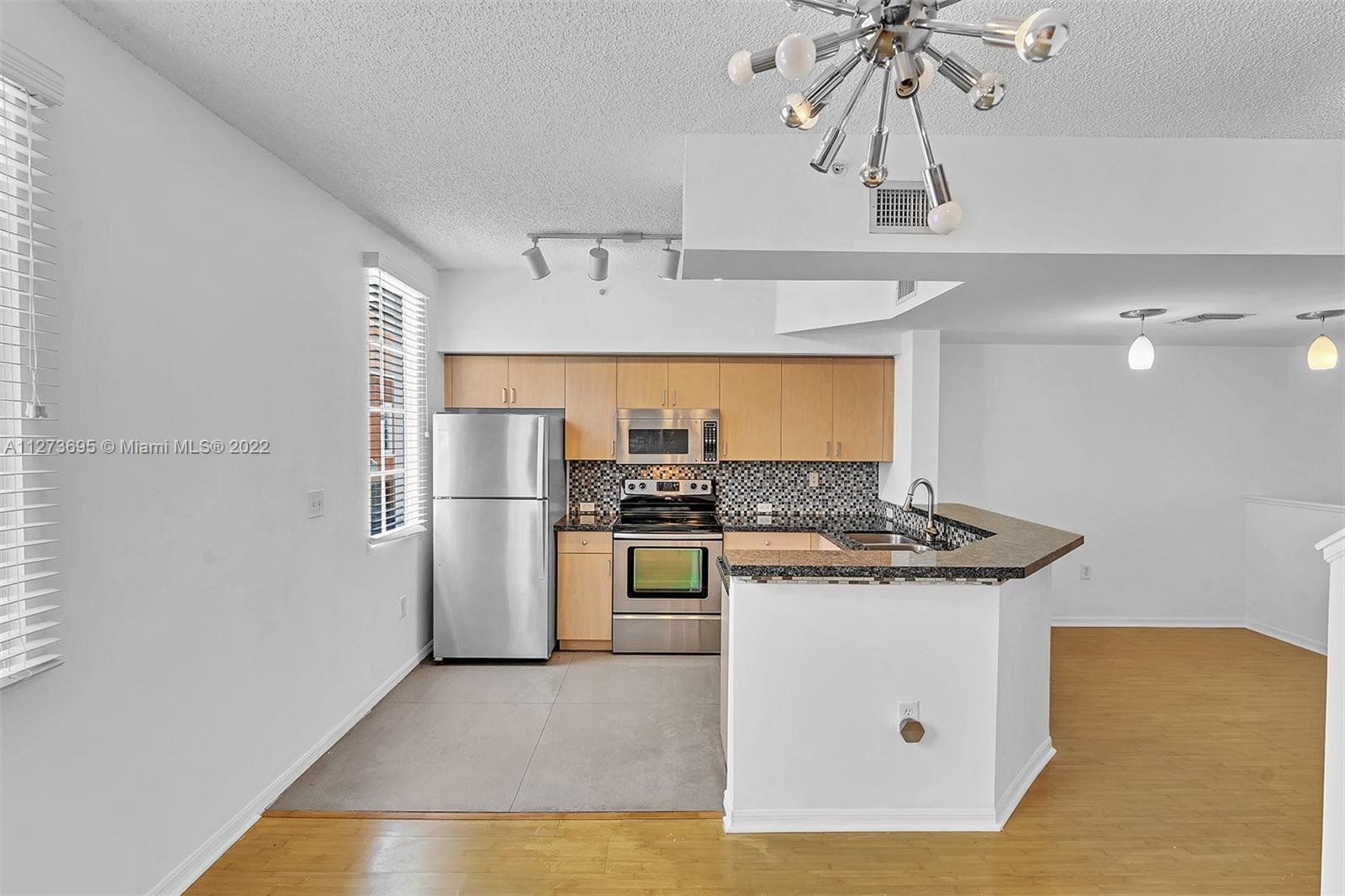 2831 NE 185th St 604