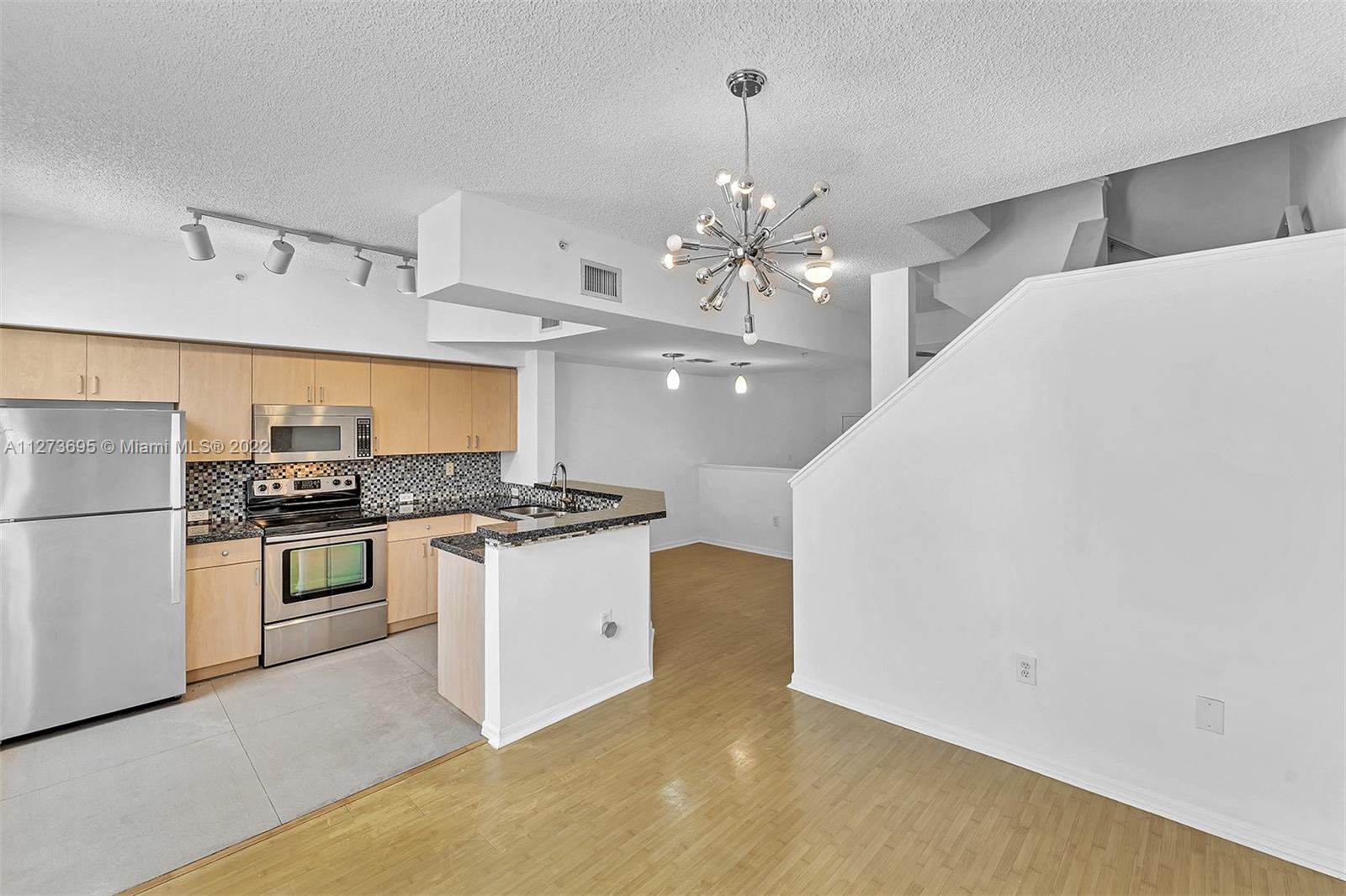 2831 NE 185th St 604