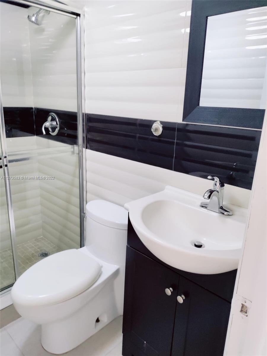 515 SW 3rd St #11 For Sale A11273583, FL