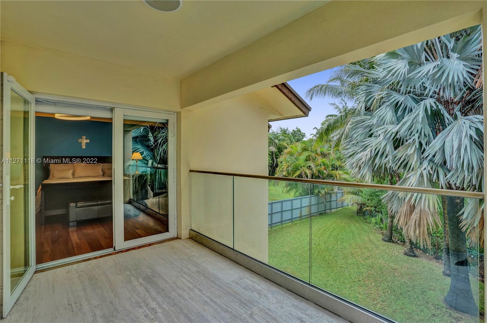 Master Bedroom Marble Balcony