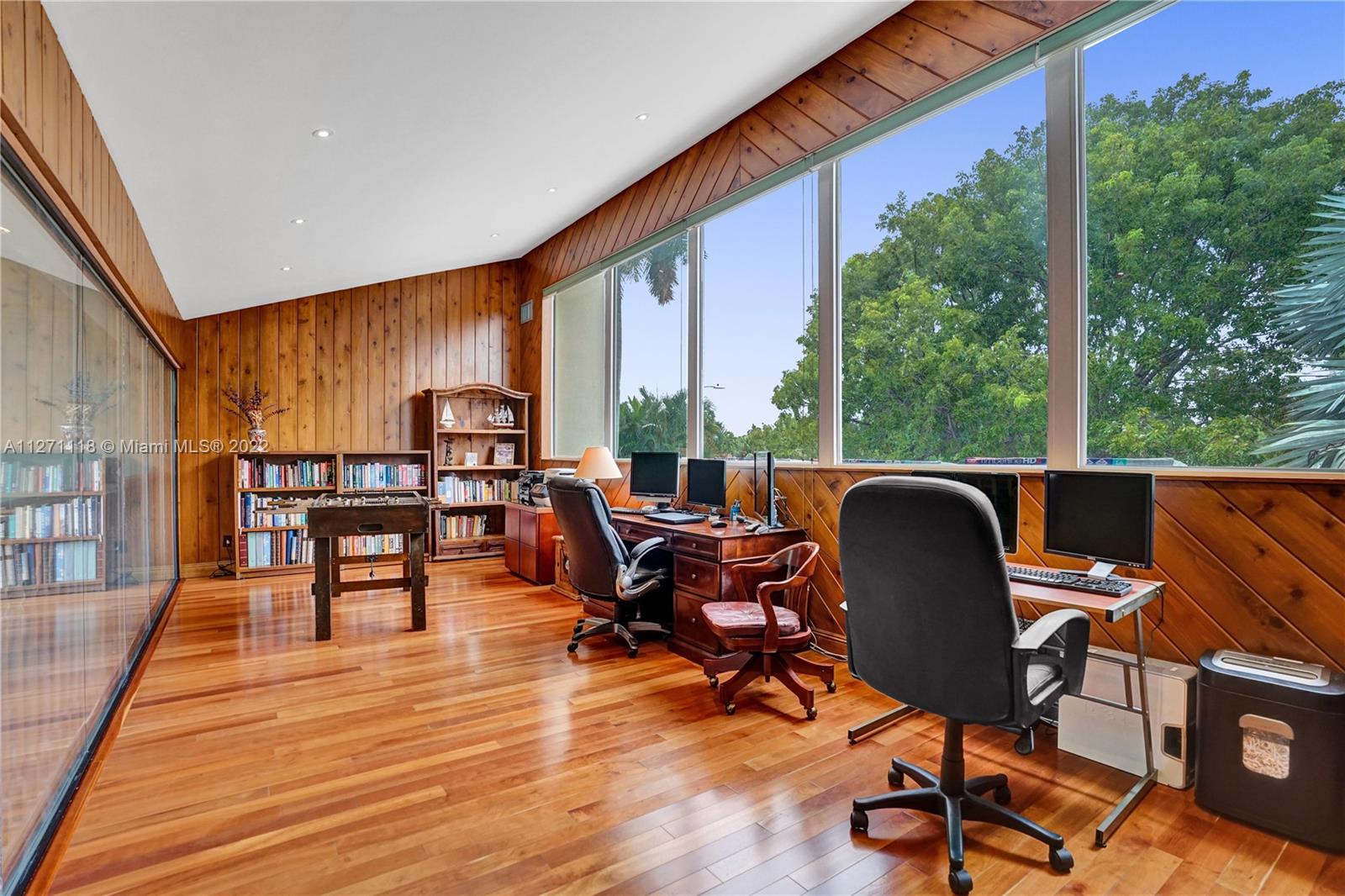 Office/Playroom, Very Large with Beautiful View