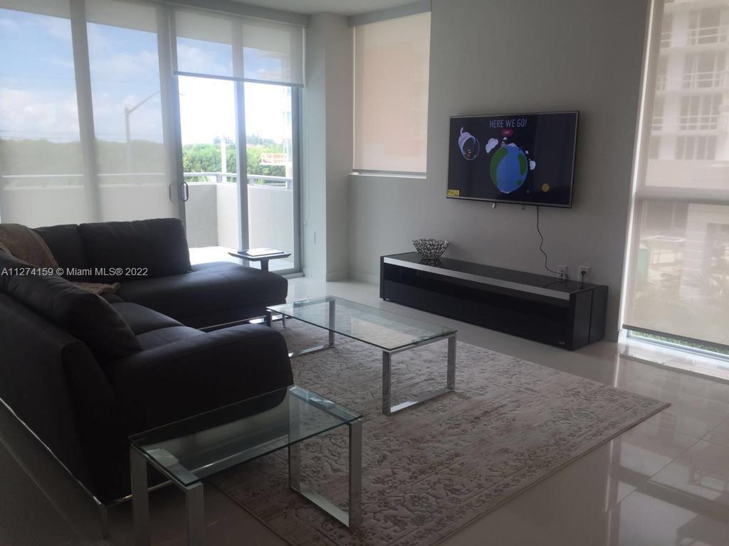 Beautiful & Luxury Condo. With large Balcony, 3 bedrooms - 3 Bathrooms, Located al Doral. European Kitchen with Quarts Countertops, efficient artifacts SS Bosh. Porcelain floor 24". Impact Window & Impact Door Balcony. Two assigned Packing spaces. Avail for move October 15-2022. Rent monthly $3600.00 approx.. Building surrounded by plazas, Gardens Coffees, Gym, Restaurants & more.