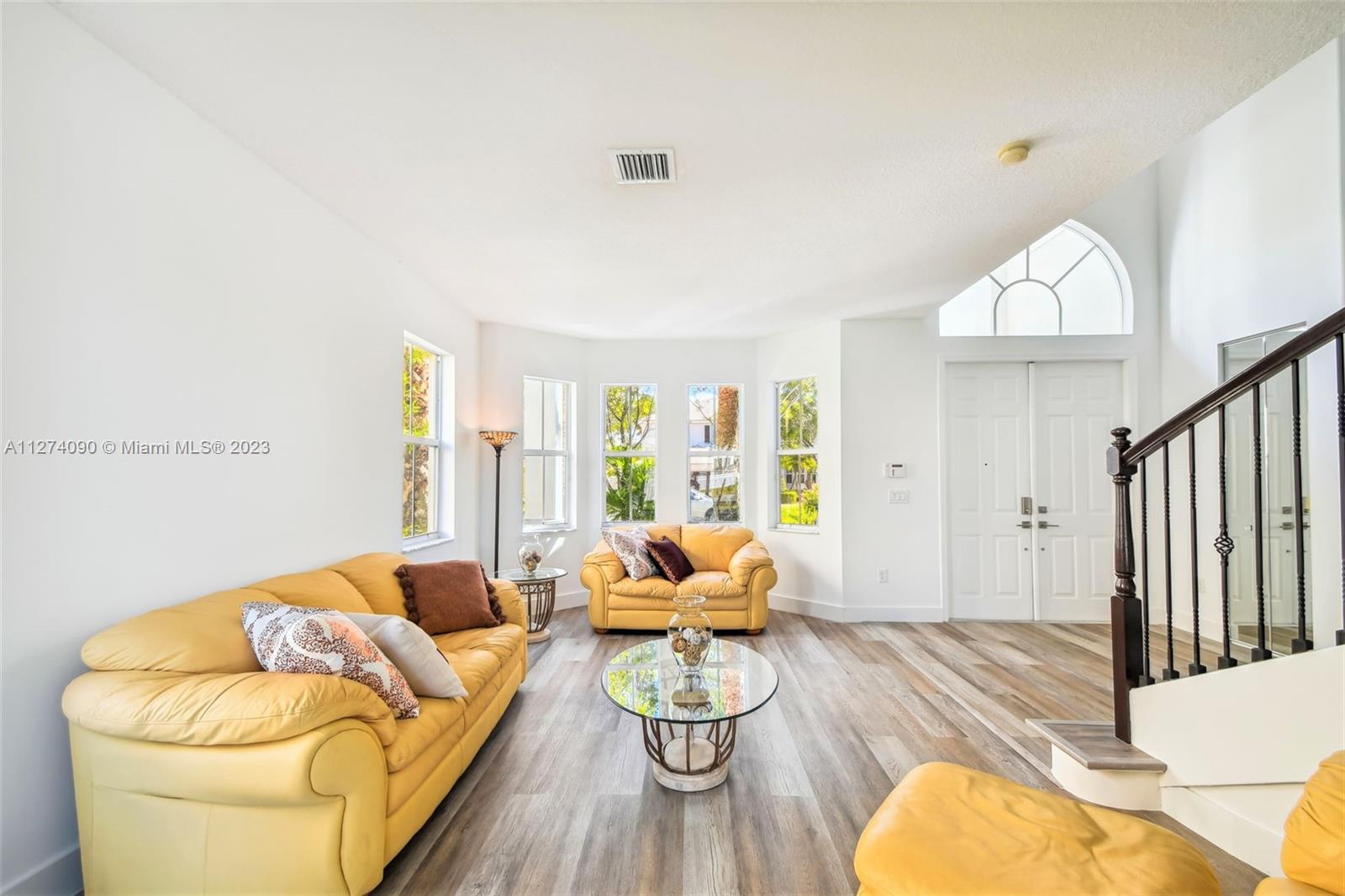 Spacious living area and entrance