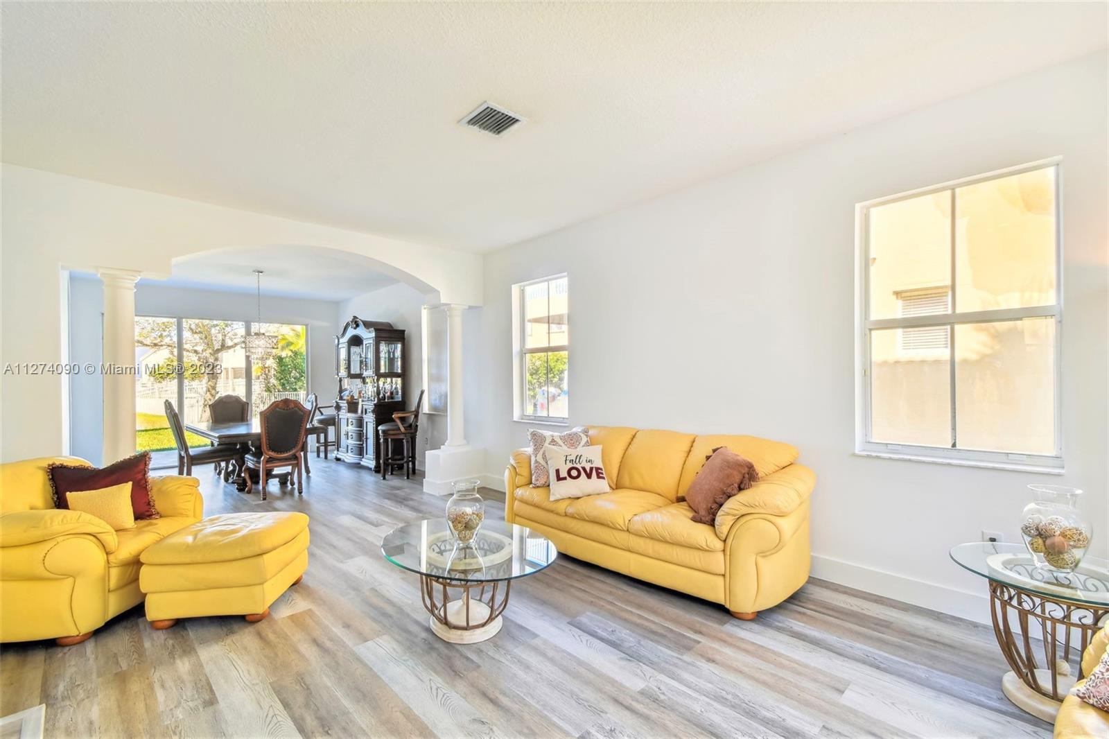 Spacious living and dining area