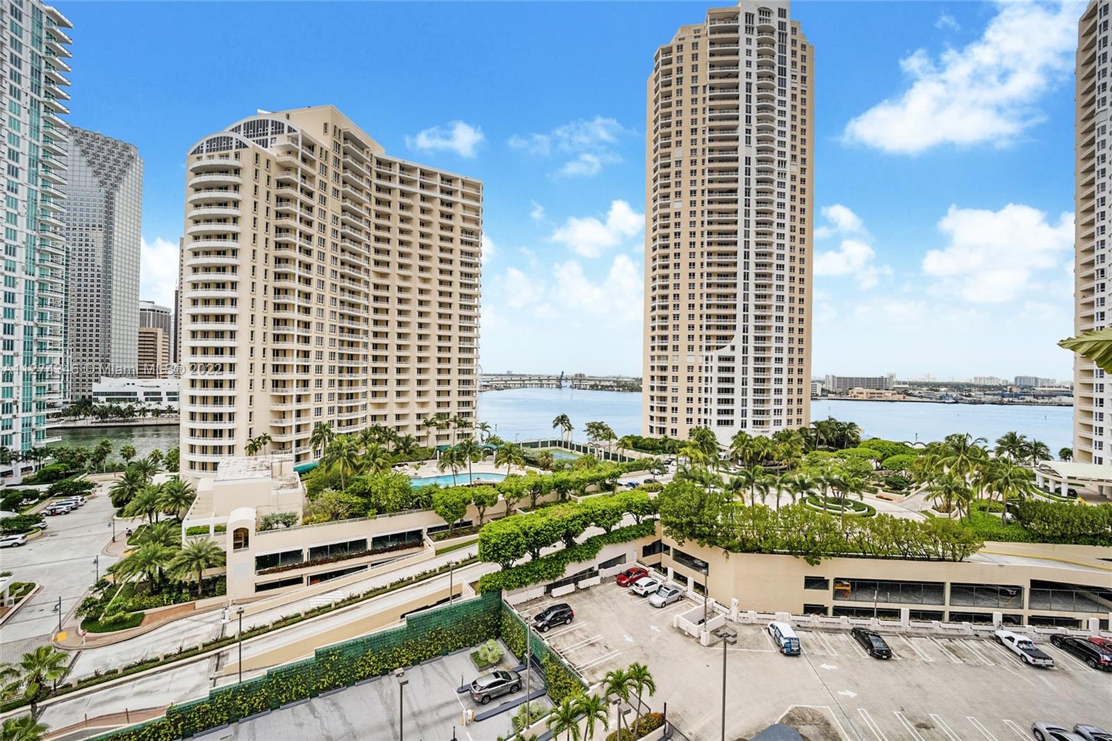 Gorgeous bay view from this corner unit 3-bedroom 3 bath located in Brickell Key, an exclusive island community with shops, restaurants and surrounded by a waterfront Public Linear Park. Living at walking distance to Brickell City Center. Enjoy the bay/city view and tranquility from its oversized balcony, very spacious and naturally bright unit. Great amenities on the building like newly renovated lobby, 24 HR Concierge, valet, BBQ area, tennis court, large pool, gym, sauna, hot tub, child play area, tiki hut, community room, convenience store. FIRST SHOWING IS THURSDAY SEPT 29 5-6PM