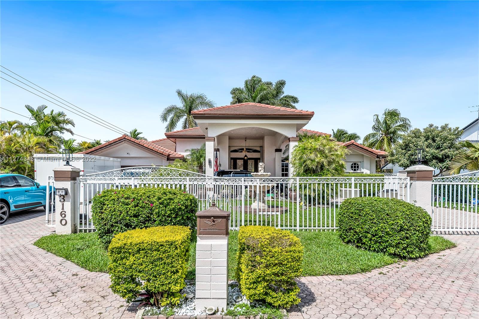 3160 SW 109th Ct  For Sale A11274348, FL