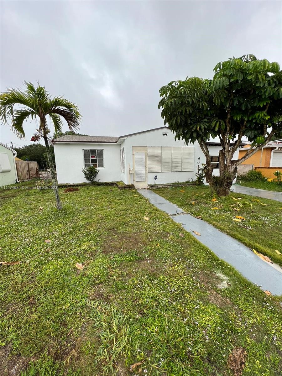Photo 7 of 2707 Adams St in Hollywood - MLS A11274680