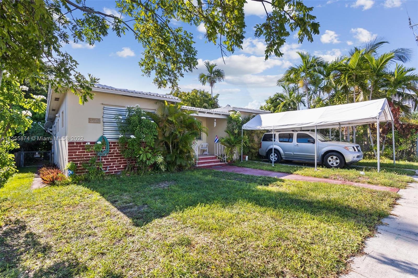 2560 SW 22nd Ave  For Sale A11255874, FL