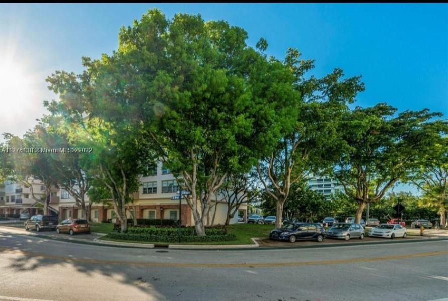 1001 91st St 206, Bay Harbor Islands, FL 33154