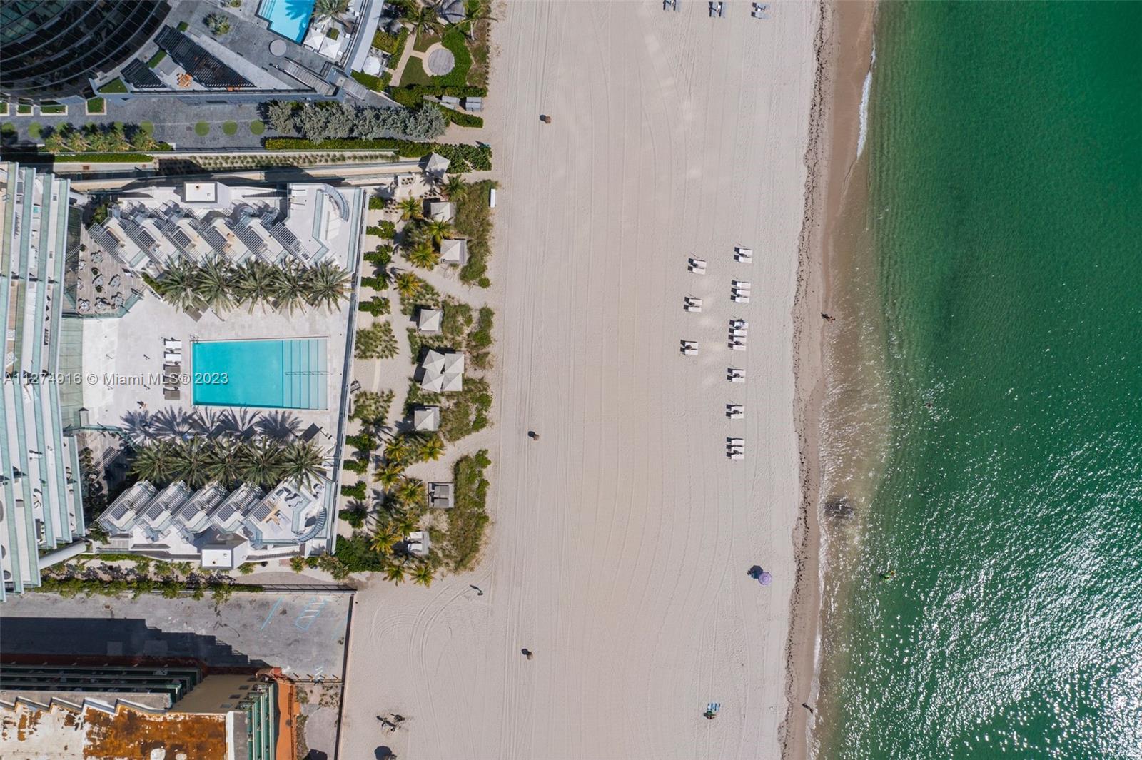 Turnberry Ocean Pool