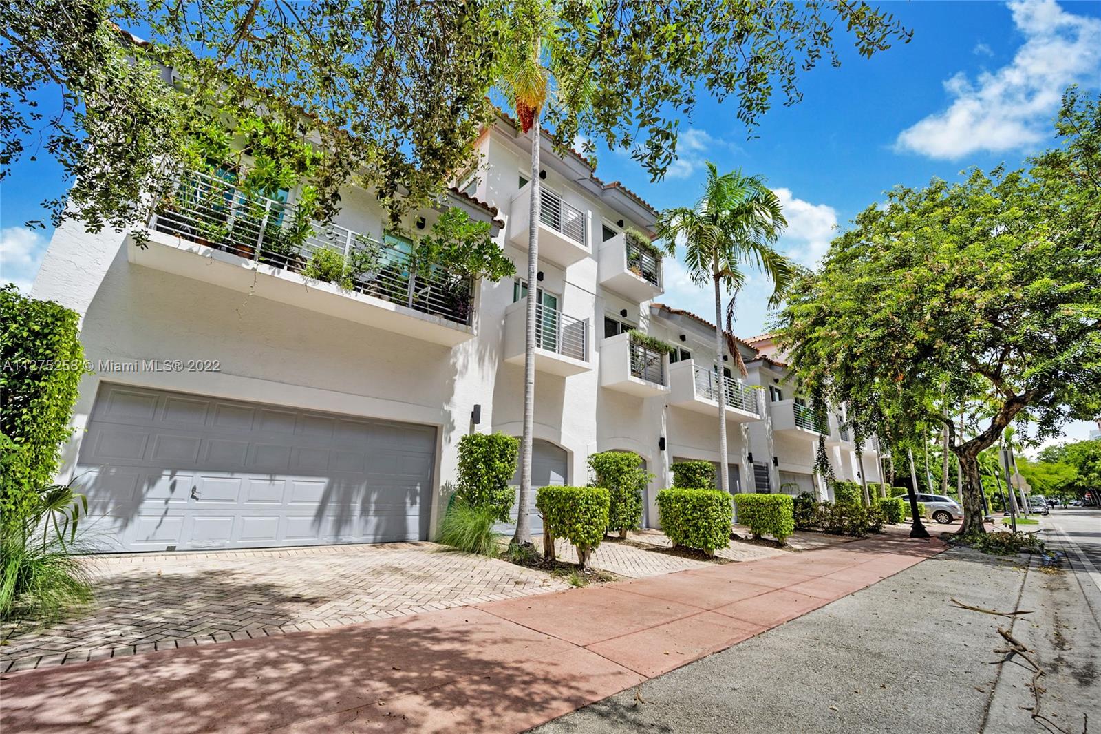 Rarely available, this stunning, remodeled 3BR/2.5BA two-story townhome with 2 car private garage, is located in the coveted South of Fifth neighborhood. Features include 2 balconies and a private patio, Miele kitchen appliances, custom closets, master walk in closet, hurricane impact windows, electric window shades, newer A/C, Nest temperature system, and low HOA fees. Enjoy a BBQ or plant a garden in your private, first floor patio or relax on your 2nd floor balconies.