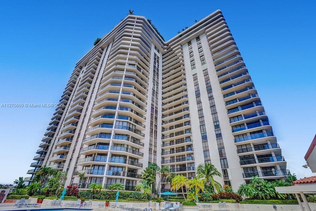 Wow! This extra large 1 Bedroom, 1.5 Bath condo on the 26th floor boasts panoramic ocean and intracoastal views facing south. Unit is in Premier South Tower in Turnberry Isle. Condo is 1,077sf with a large balcony and has the possibility to convert to a 2 bedroom with open kitchen w/ Breakfast area. On Turnberry's Exclusive Marina. Just Across from Turnberry's World Class PGA Golf Course - Surrounded by a 3.5 Mile Landscaped, Jogging/Exercise Path. 5 Star Amenities! *Unit next door, 26B, is also for sale if you are looking to combine*