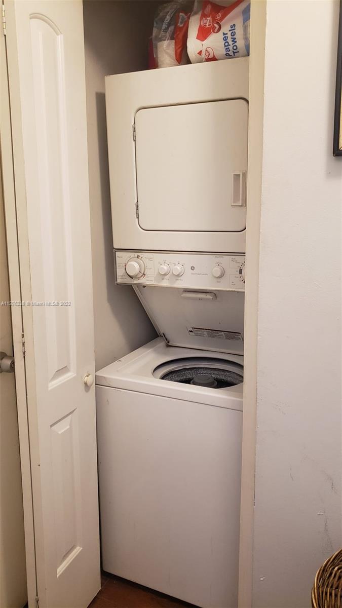 Listing Photo 11