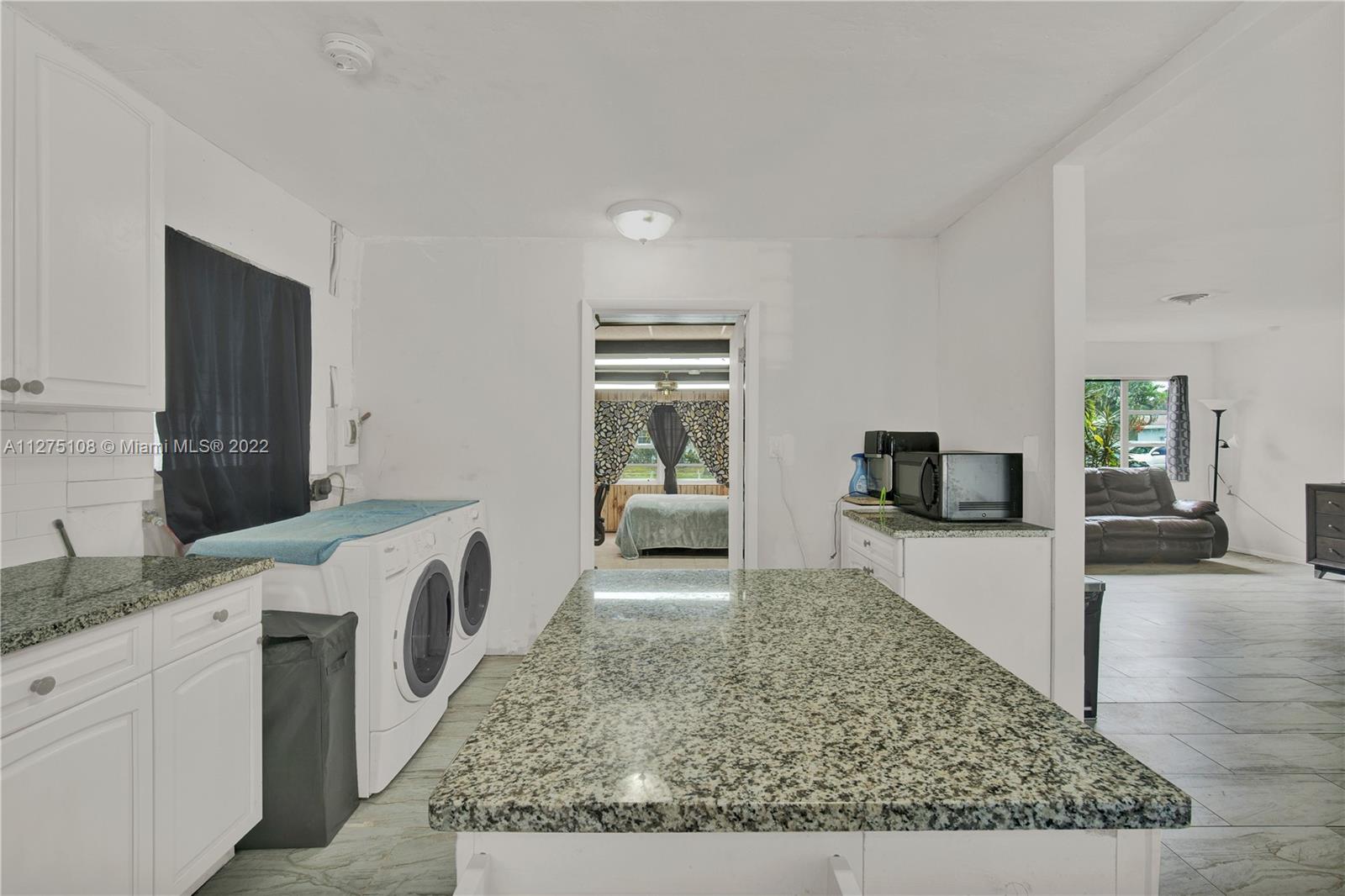 Listing Photo 8