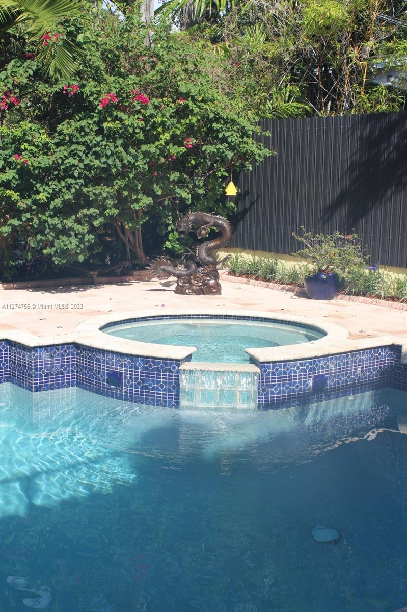 Jacuzzi