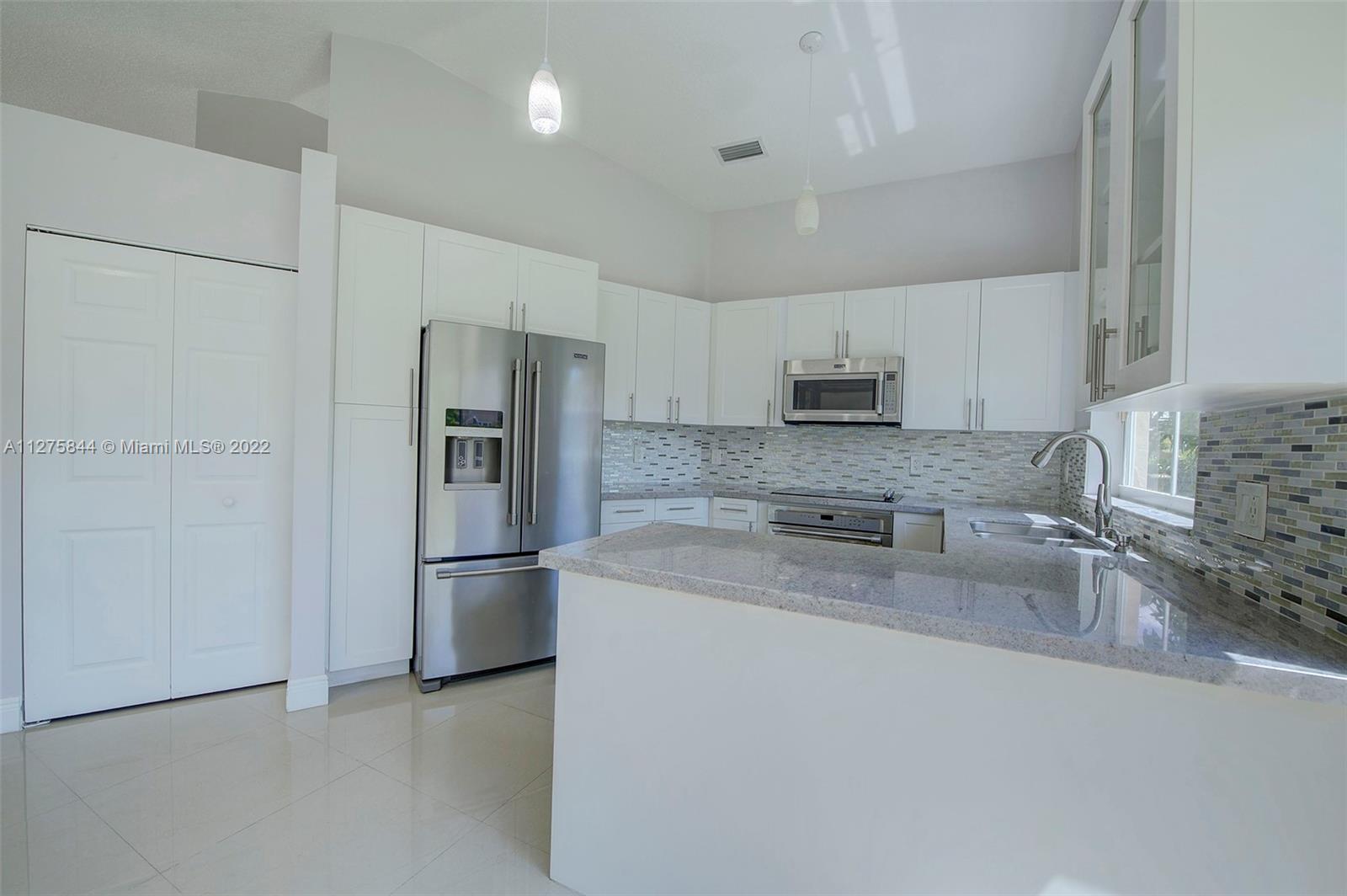 Listing Photo 16