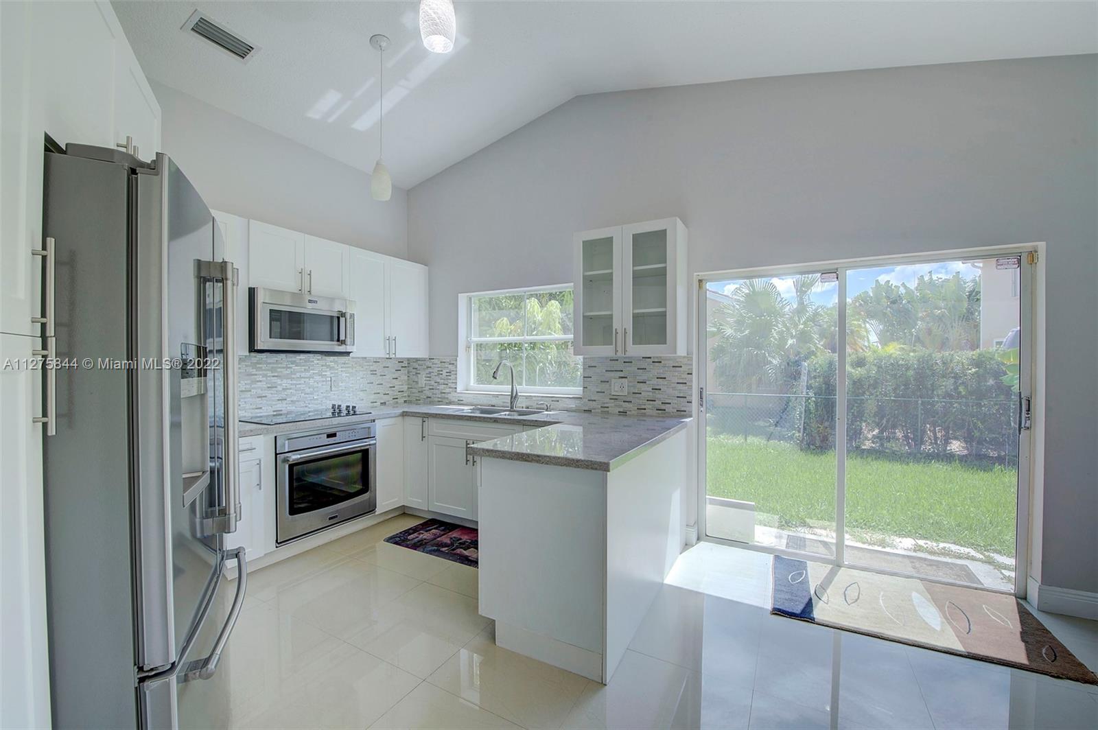 Listing Photo 17