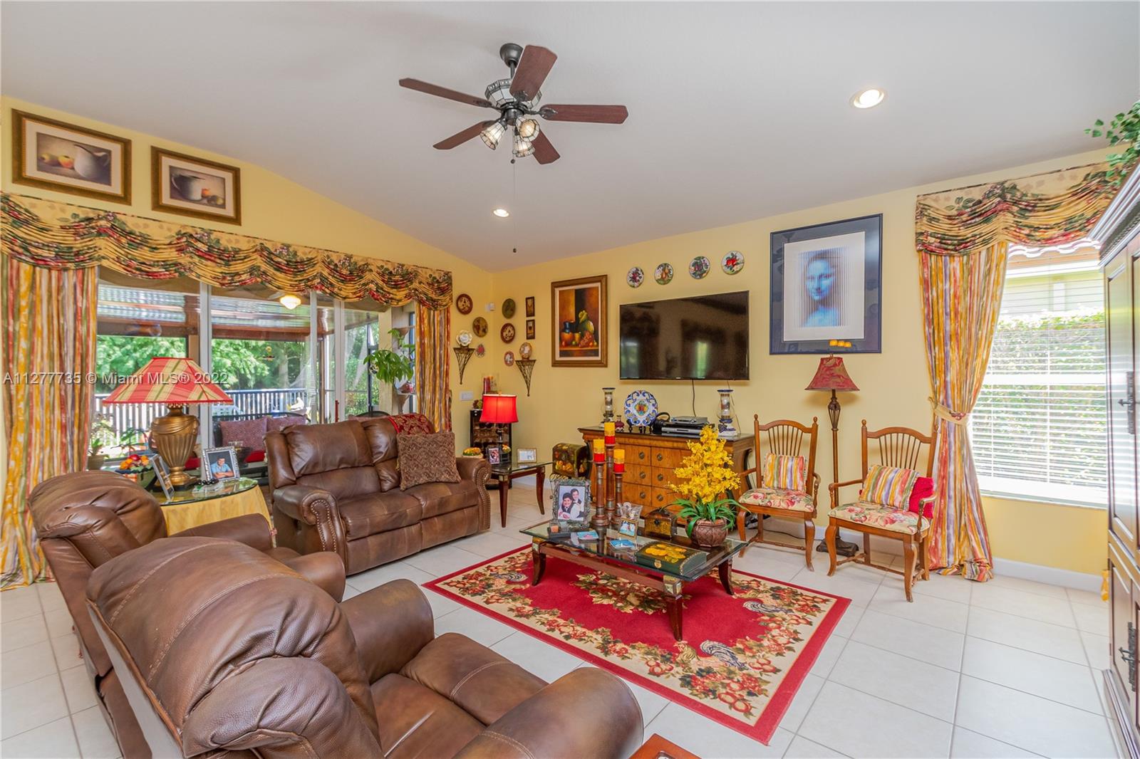 Listing Photo 10