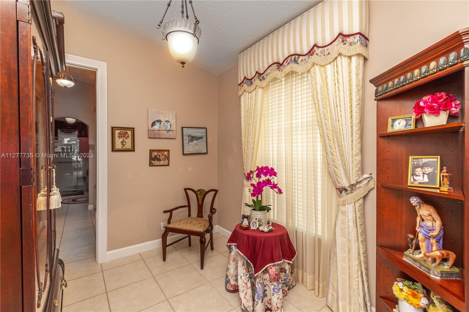 Listing Photo 15