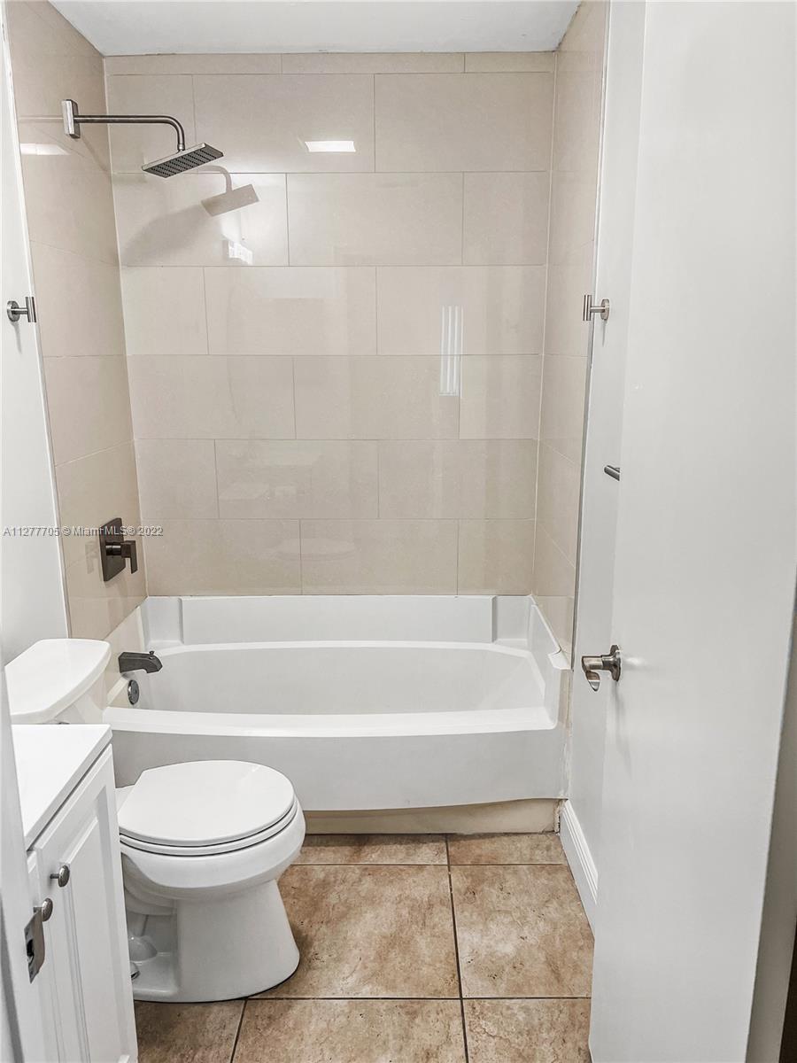 Listing Photo 17