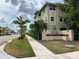 290 NW 109th Ave 212, Miami, FL 33172